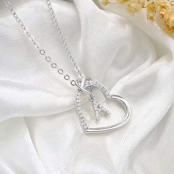 Silver initial heart necklace Letter A - Z - Picture 2 of 6